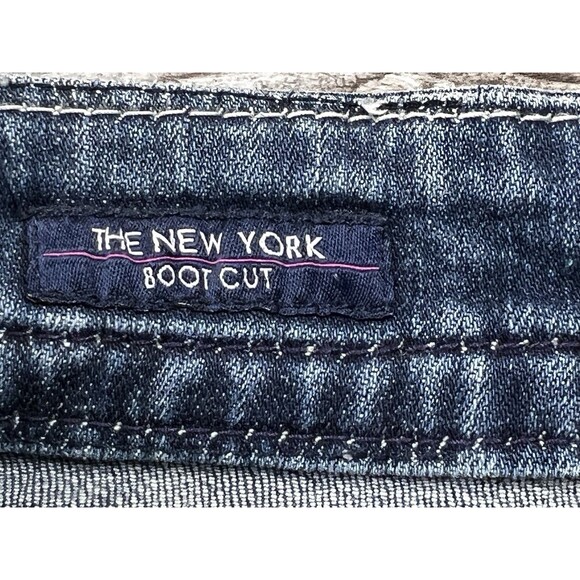 Vigoss The New York Boot Cut Jeans Size 9/10 Flap Back Pockets Distressed - Picture 7 of 16